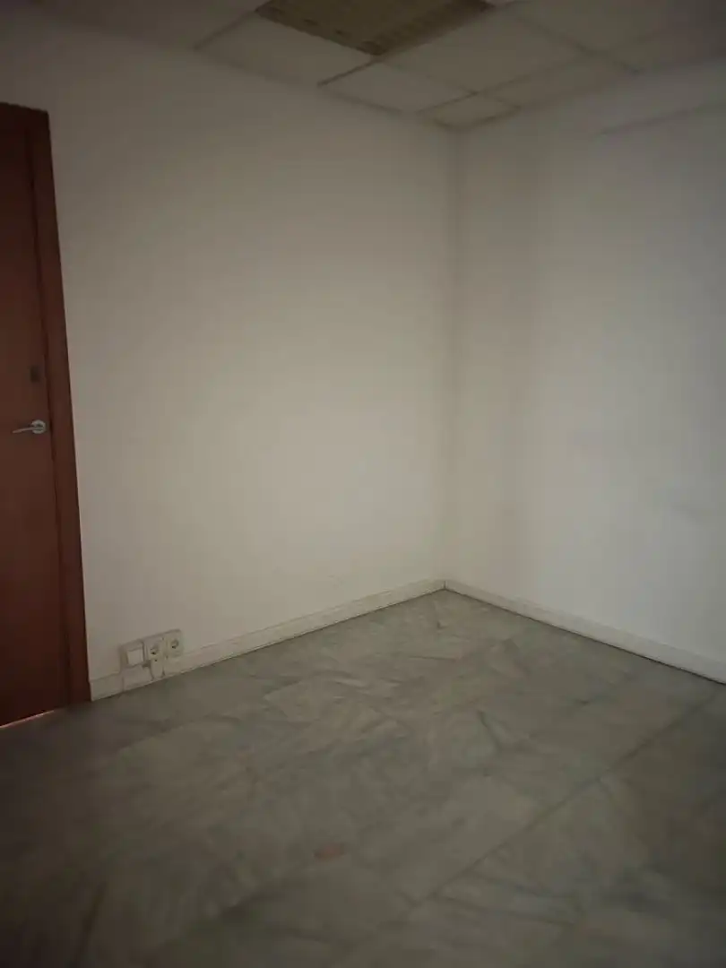 Habitación de Local de alquiler en Sant Boi de Llobregat con Aire acondicionado
