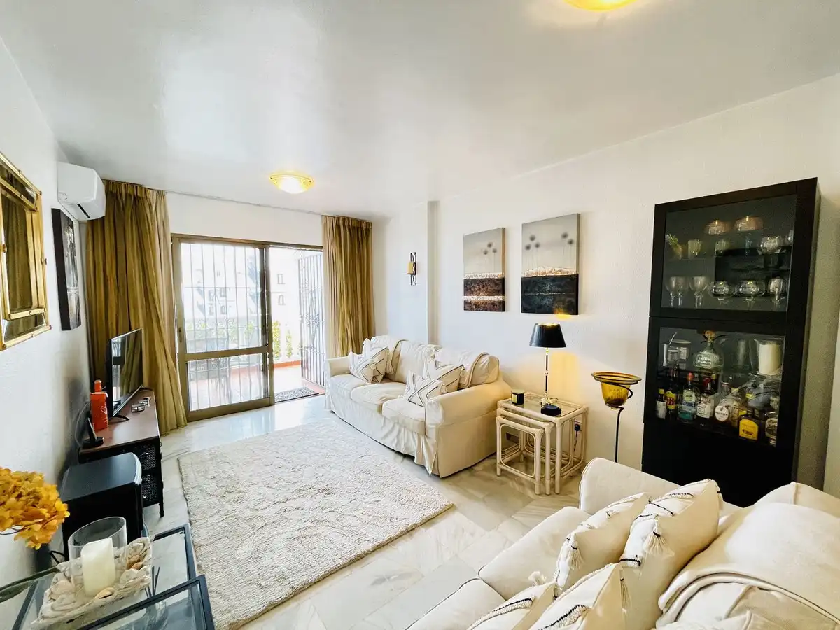 Living room of Ground floor for sale in Mijas  with Air Conditioner, Heating and Terrace