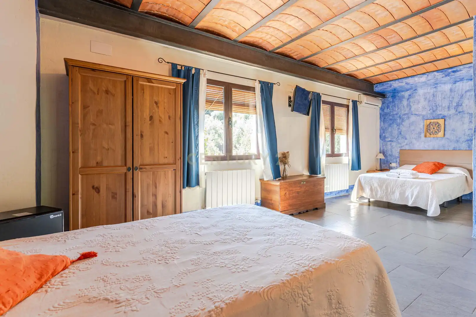 Bedroom of Houses for sale in Pinos Genil  with Air Conditioner, Private garden and Furnished