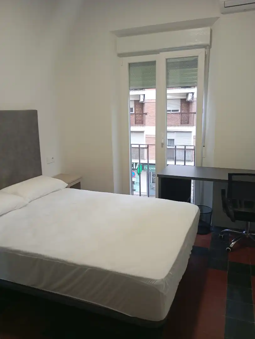 Schlafzimmer von Wohnung zur Miete in Granada mit Klimaanlage, Heizung und Möbliert