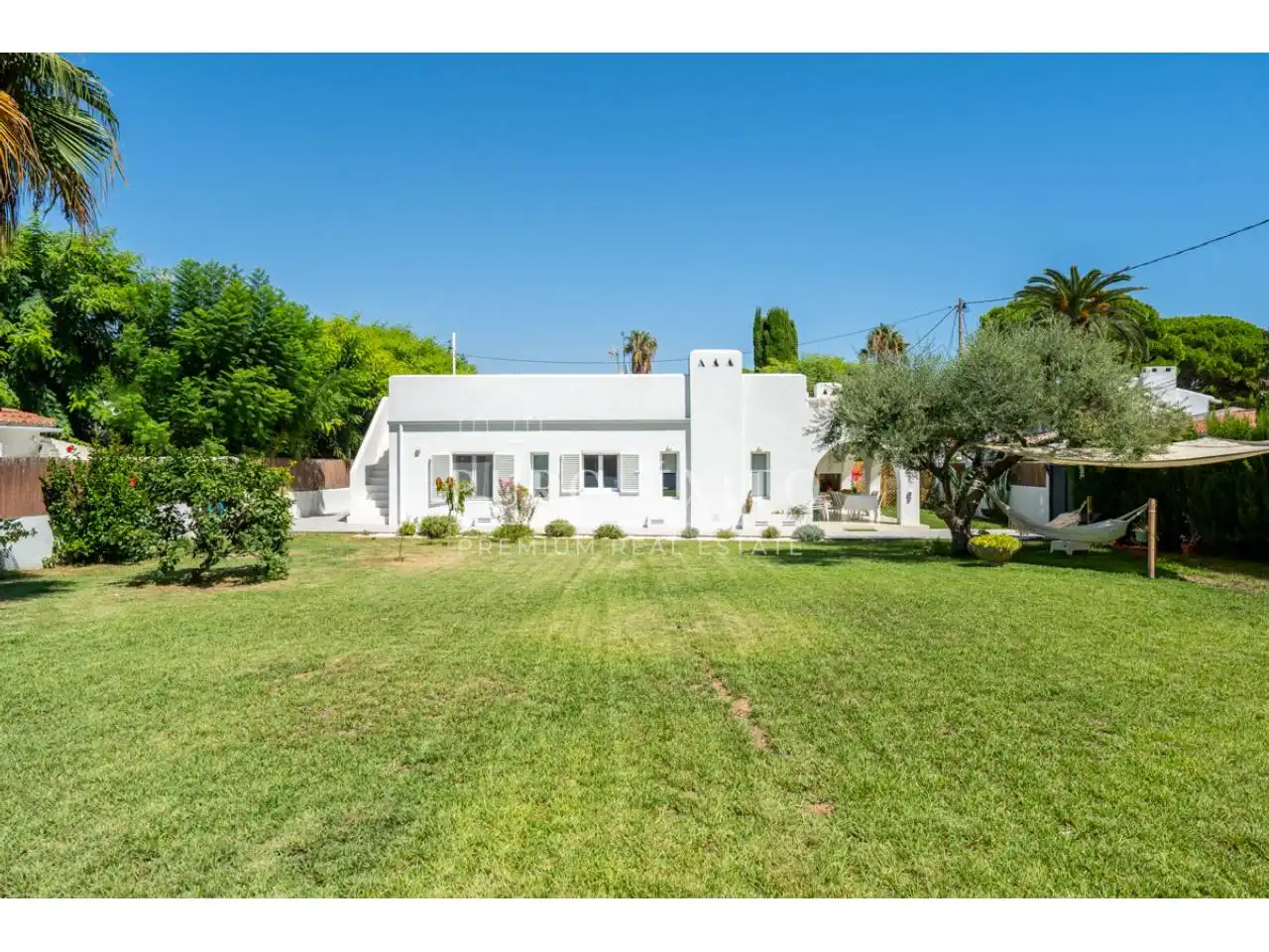 Außenansicht von Haus oder Chalet zum Verkauf in Cambrils mit Heizung, Privatgarten und Terrasse