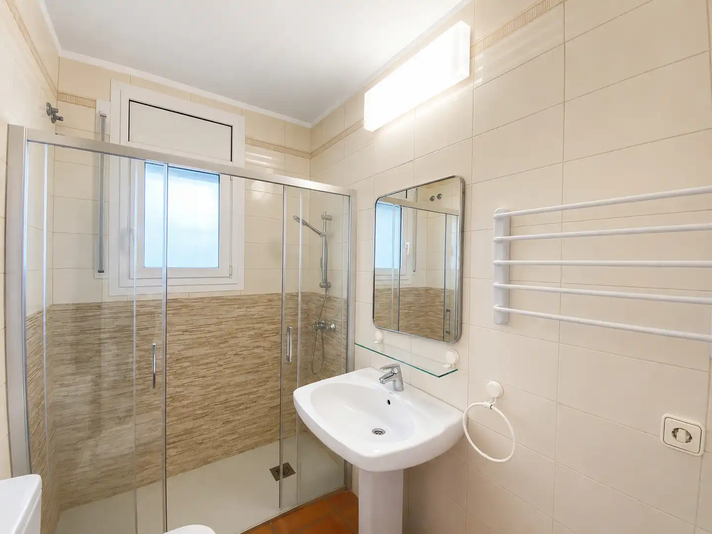 Baño de Casa adosada en venta en Begur con Aire acondicionado y Terraza