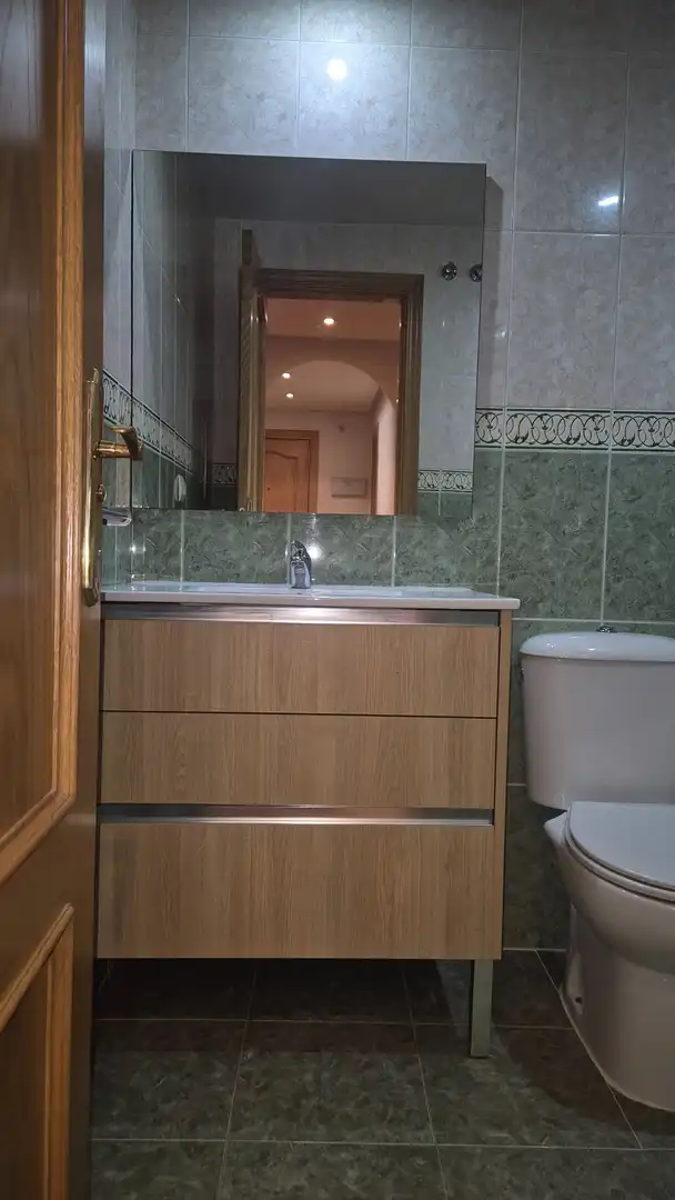 Bathroom of Flat for sale in Cistérniga  with Heating, Storage room and Furnished