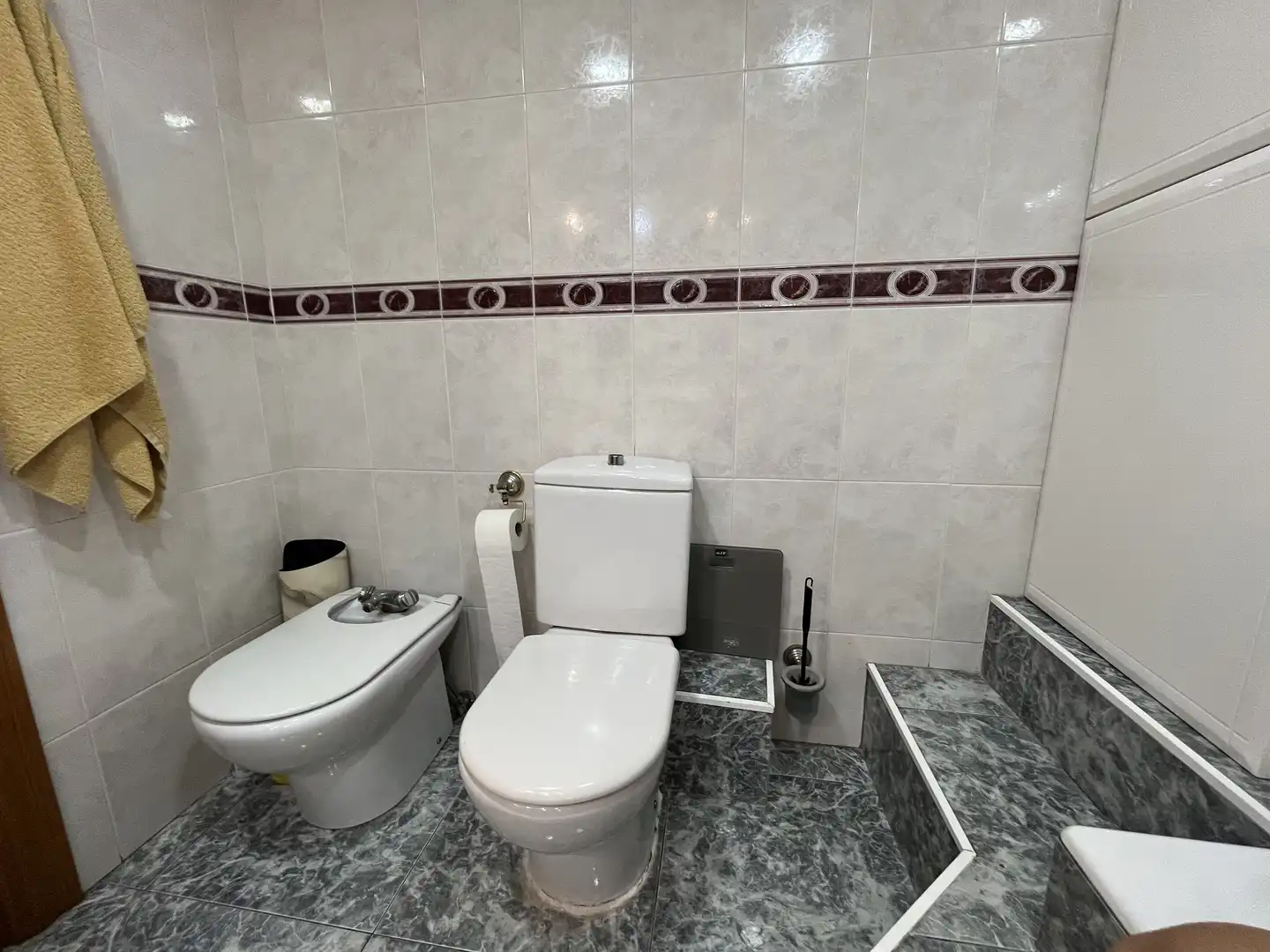 Bathroom of Flat for sale in Cornellà de Llobregat  with Heating and Swimming Pool