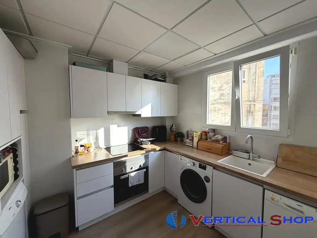 Kitchen of Flat for sale in Villena  with Air Conditioner, Parquet flooring and Balcony