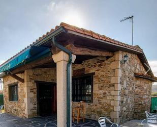 Vista exterior de Casa o xalet en venda en Narón amb Terrassa