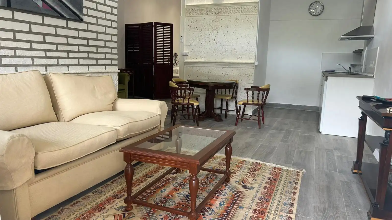 Living room of Apartments for rent in  Sevilla Capital  with Air Conditioner, Heating and Furnished