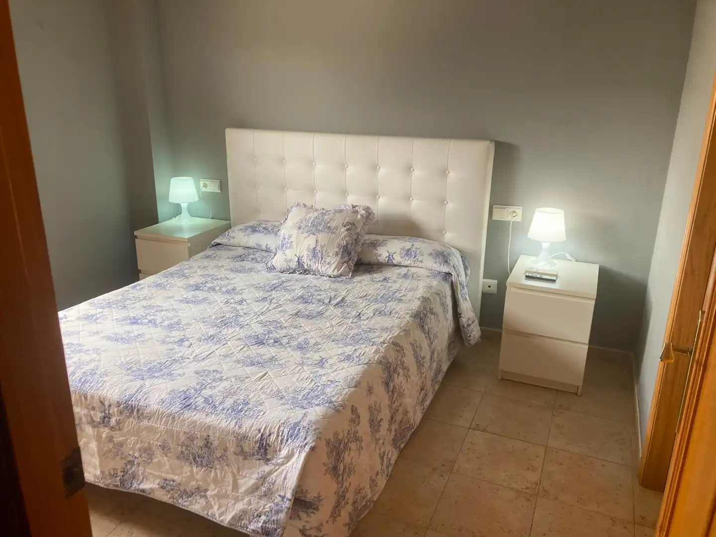 Apartamento de alquiler en Carrer Venecia, Montañar - El Arenal