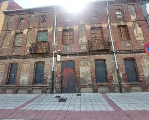Exterior view of Building for sale in León Capital 