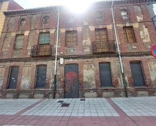 Exterior view of Building for sale in León Capital 