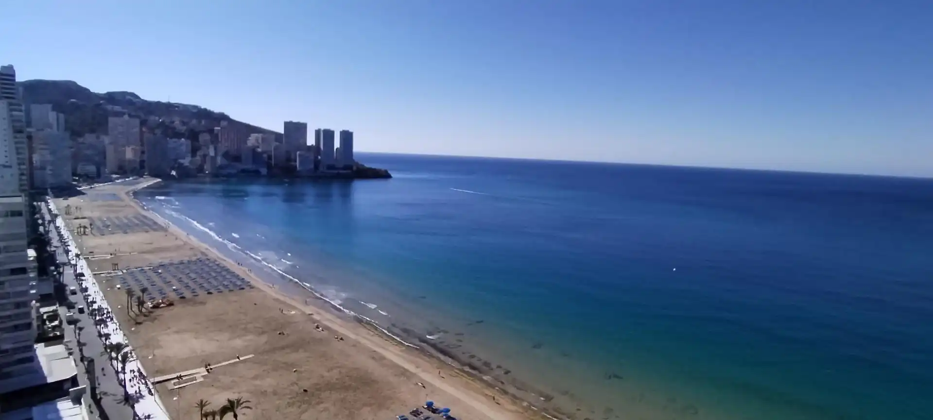 Apartment with pool for sale in Playa de Levante