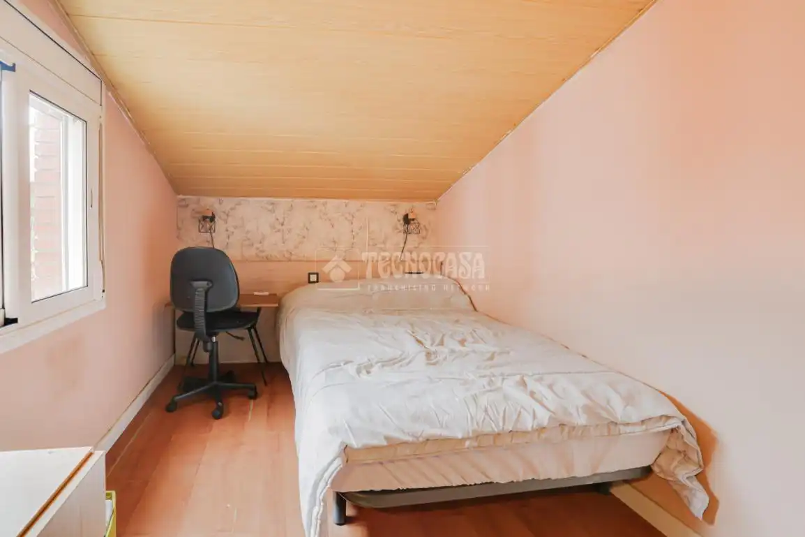 Piso en venta en Carrer de la Font del Ferro, Ca n'Oriol