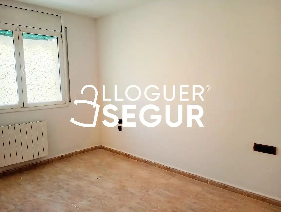 Habitación de Piso de alquiler en Cornellà de Llobregat con Calefacción