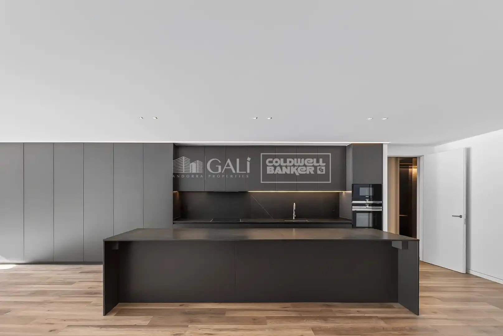 Cocina de Piso en venta en Andorra la Vella con Aire acondicionado, Calefacción y Terraza