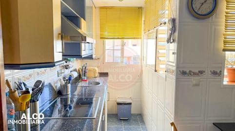 Foto 4 de Piso en venta en Martiricos - La Roca - La Rosaleda, Málaga Capital