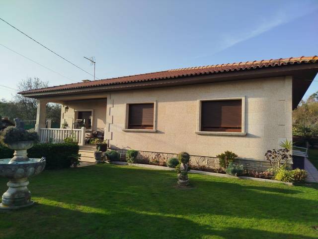 Casa-chalet en Venta en Carreira