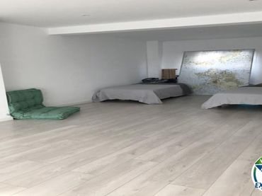 House with balcony for sale in Carrer Baix Llobregat