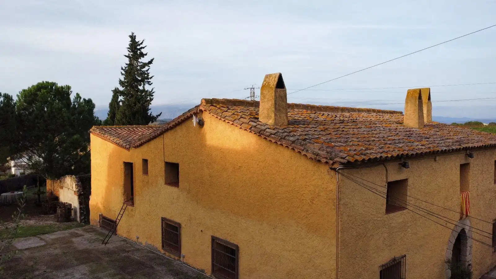 Vista exterior de Finca rústica en venda en Subirats amb Aire condicionat, Calefacció i Jardí privat