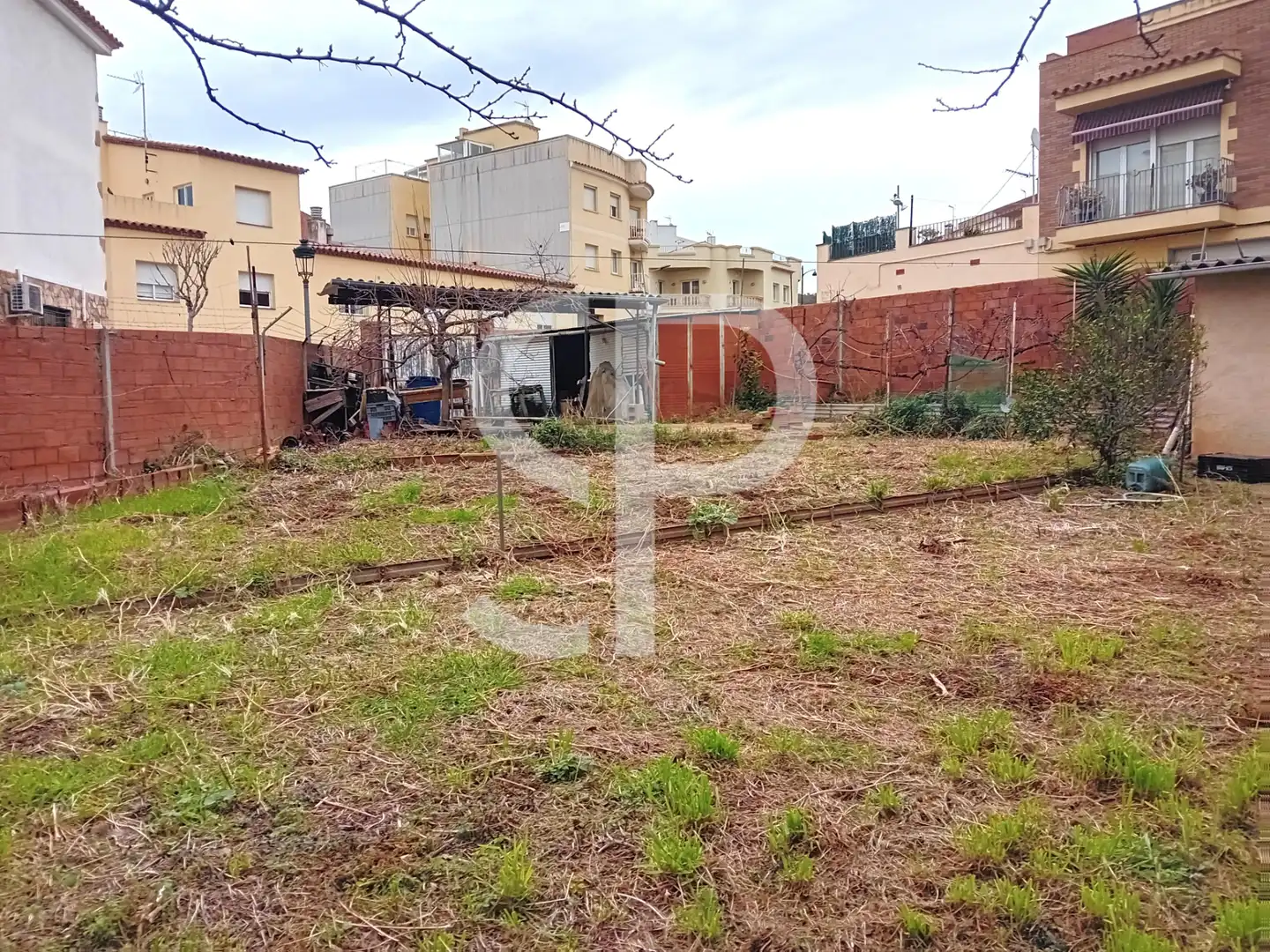 Terreny residencial en venda a Carrer de Remus i Rufí