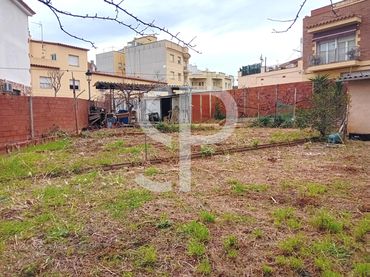 Terreny residencial en venda a Carrer de Remus i Rufí