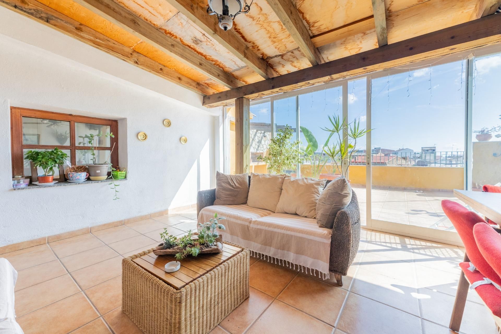 Sala d'estar de Casa o xalet en venda en Torreblanca amb Aire condicionat, Terrassa i Moblat