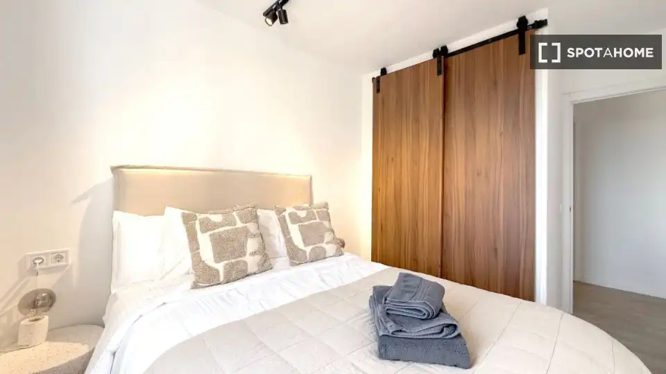 Habitación de Estudio para compartir en  Palma de Mallorca con Aire acondicionado, Terraza y Amueblado