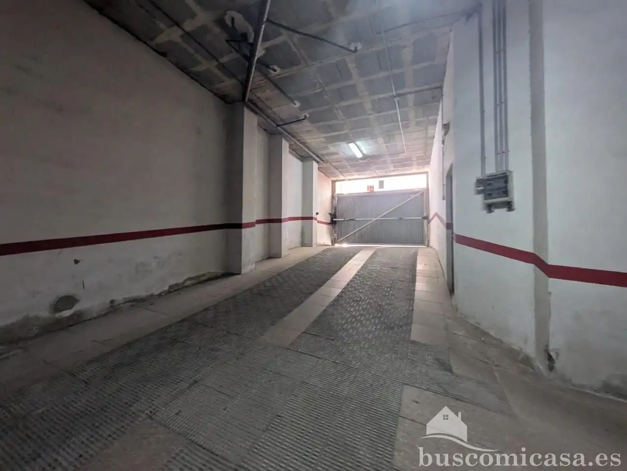 Parkplatz von Garage zum Verkauf in Linares