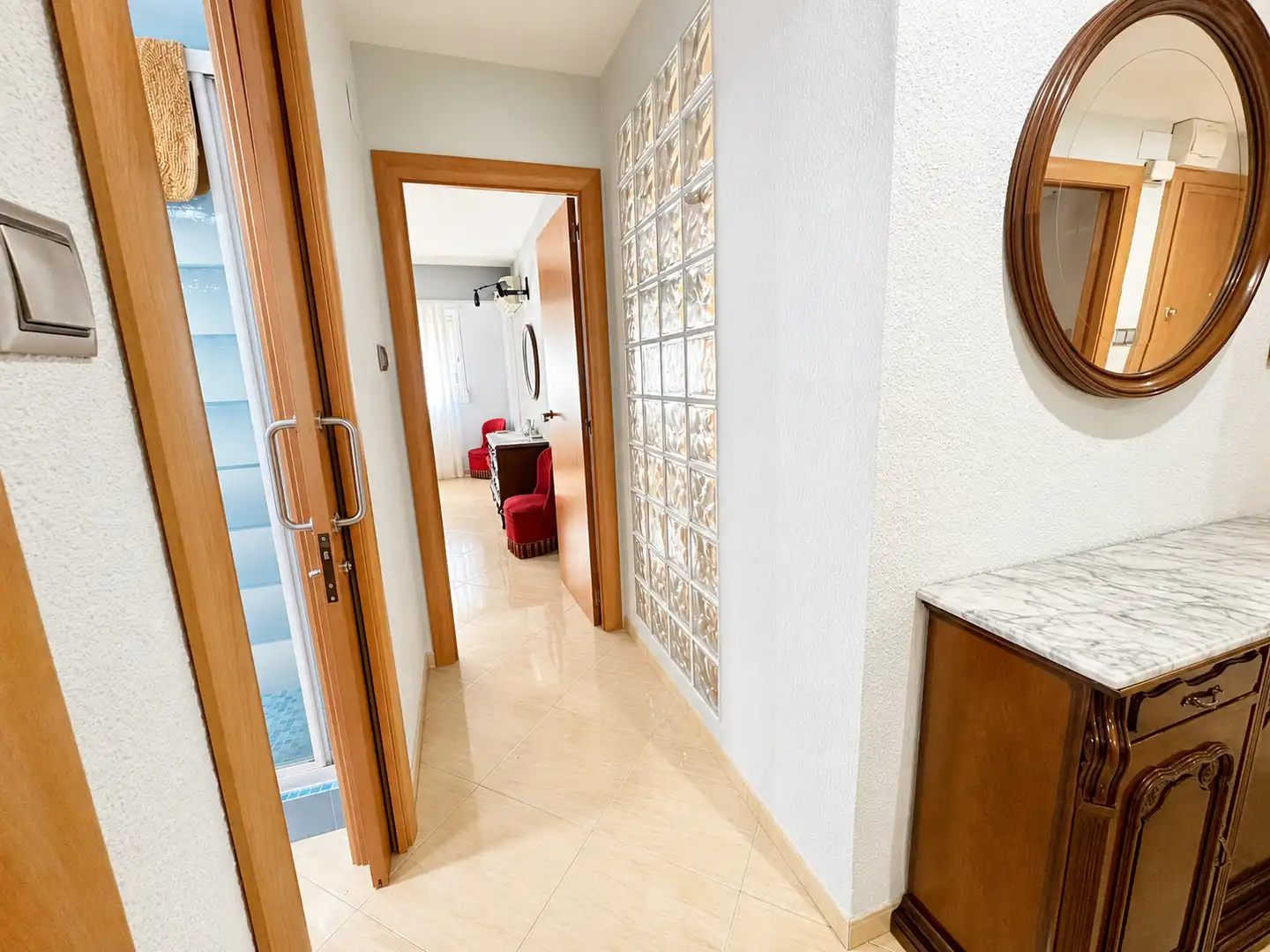 Flat for sale in Valencia  with Air Conditioner, Furnished and Oven