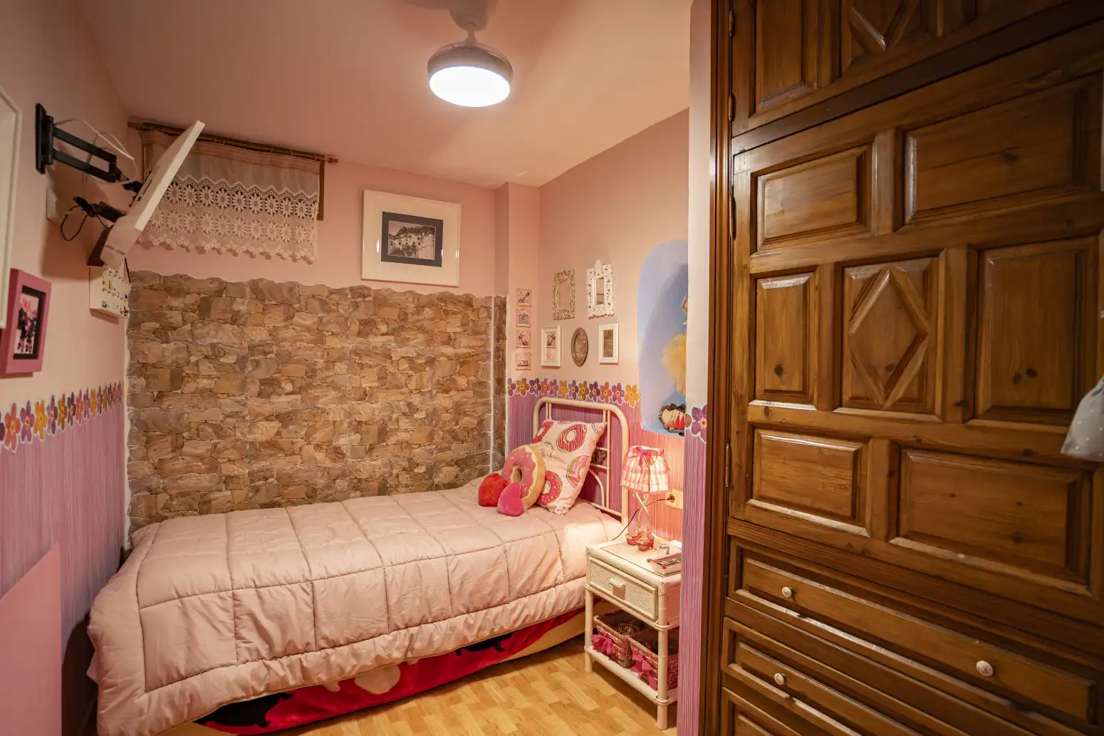 Dormitori de Casa o xalet en venda en Chulilla amb Terrassa