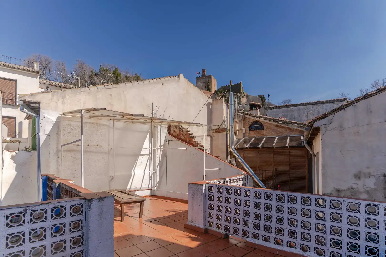 Exterior view of Houses for sale in Granada  with Balcony