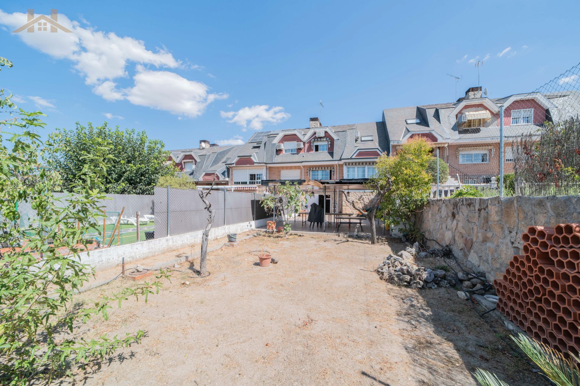 Garden of Single-family semi-detached for sale in Arroyomolinos (Madrid)  with Air Conditioner, Heating and Private garden