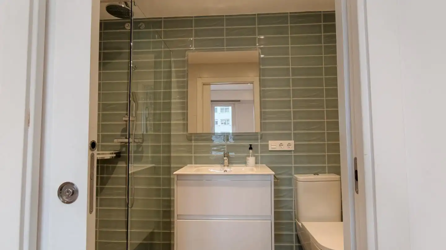 Badezimmer von Wohnung zum Verkauf in Santiago de Compostela  mit Heizung und Abstellraum