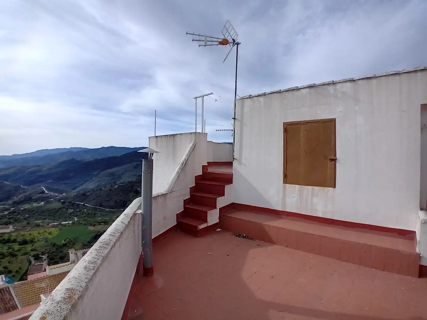 Detached homes for sale in Yunquera