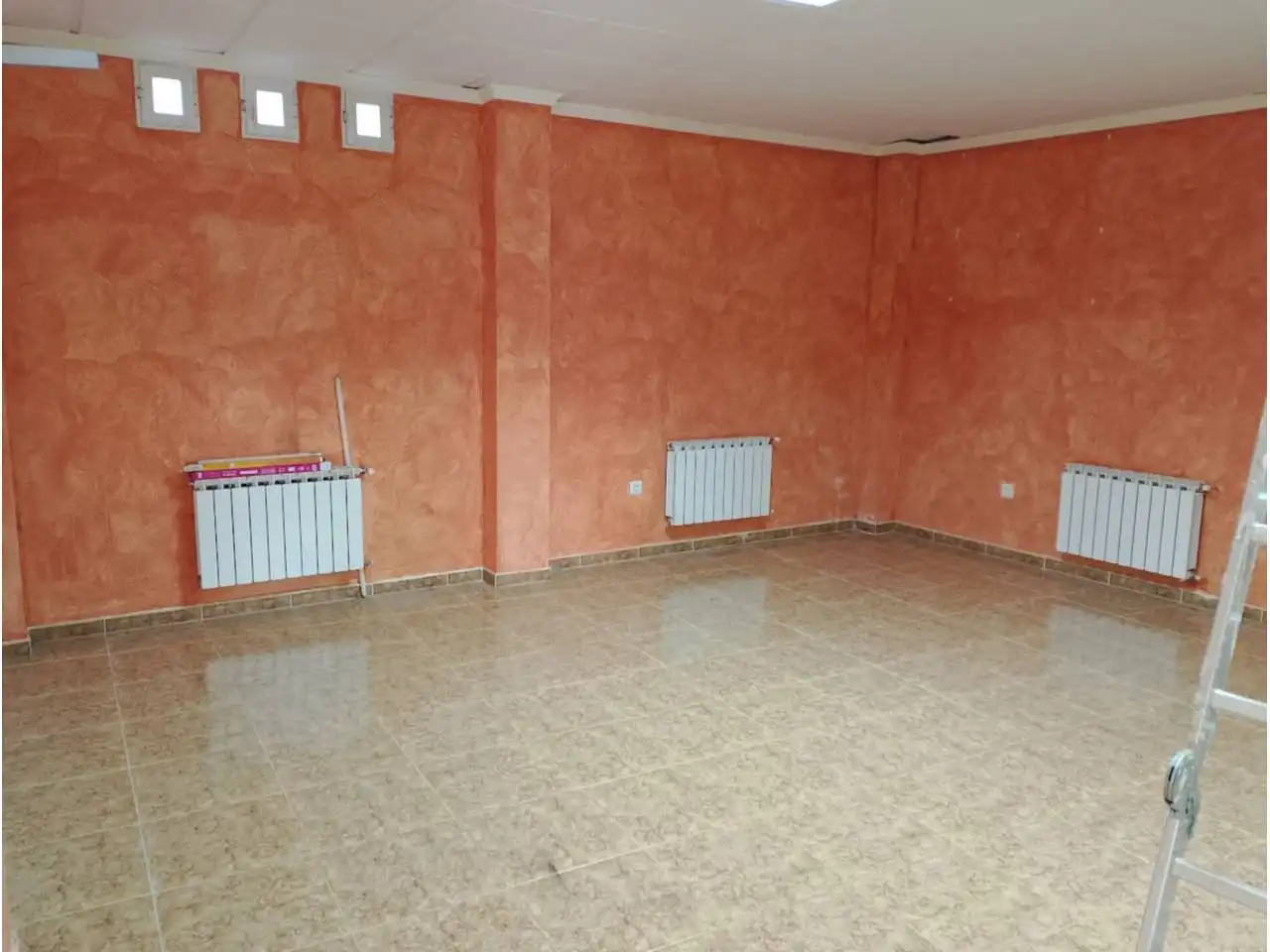 Local comercial de lloguer a Calle Carrilejos, imagen 3