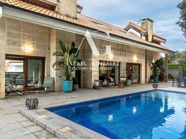 House with pool for sale in Soano Riegos 17