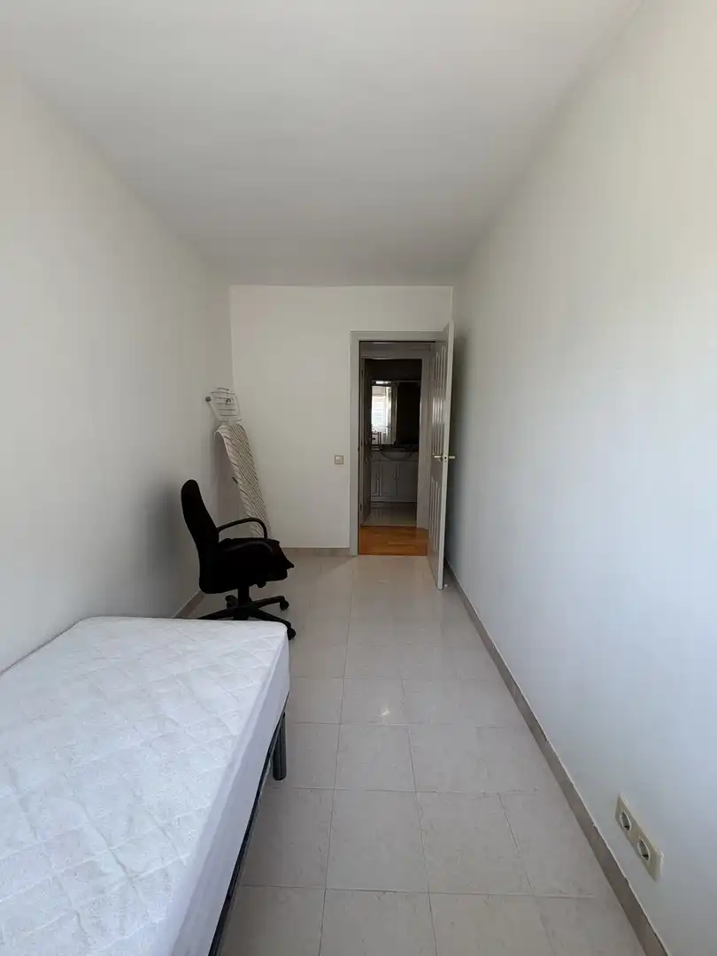 Flat for rent in DE LA CREU DE PALAU, Eixample Sud – Migdia