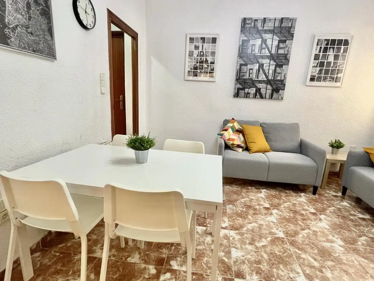 Piso de alquiler en Plaça de Sant Felip Neri, Albors