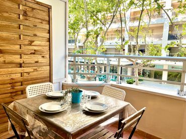 Studio zur Miete in Carrer de Josep Carner 16
