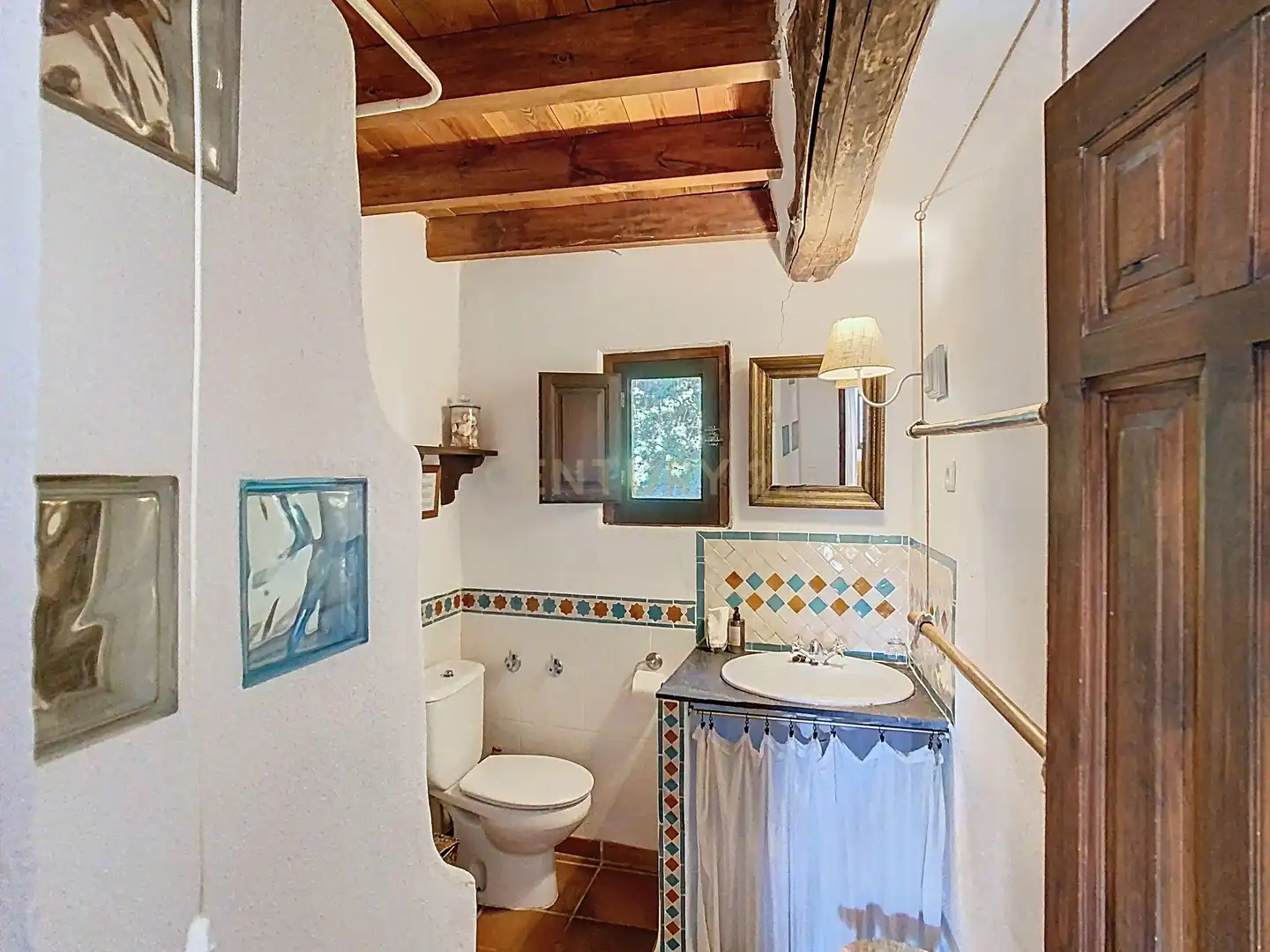 Baño de Casa o chalet en venta en La Taha con Jardín privado, Trastero y Piscina