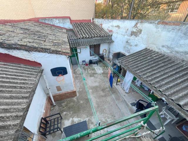 Casa-chalet en Venta en Utebo