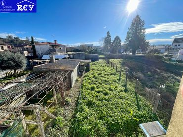Casa con jardín en venta en Rúa de Vidán