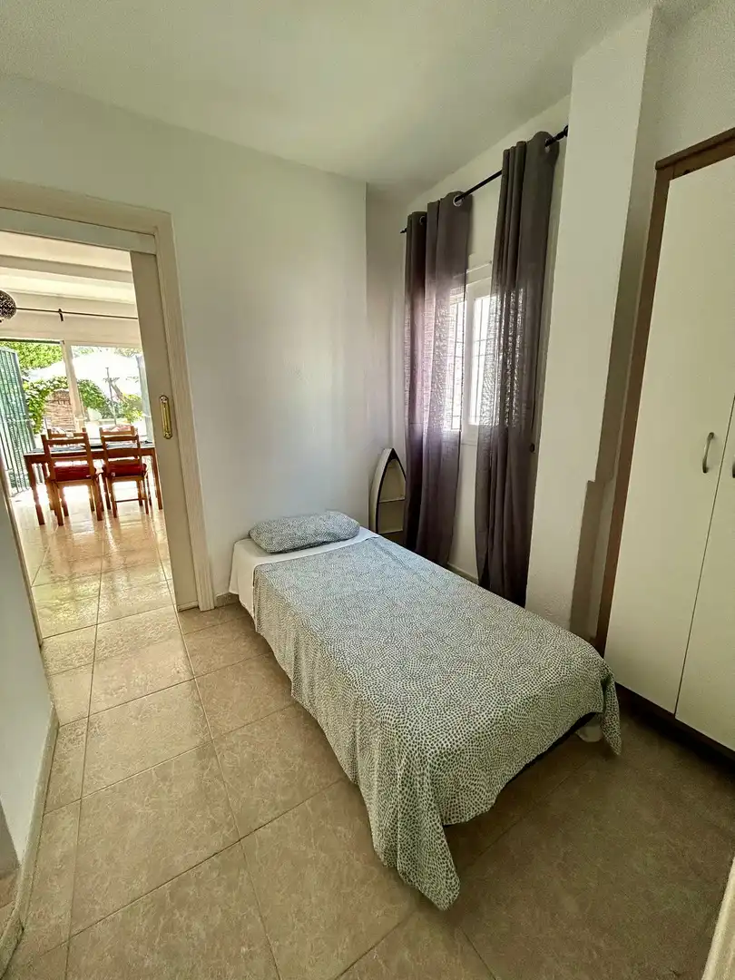 Habitación de Planta baja en venta en Estepona con Jardín privado, Terraza y Piscina