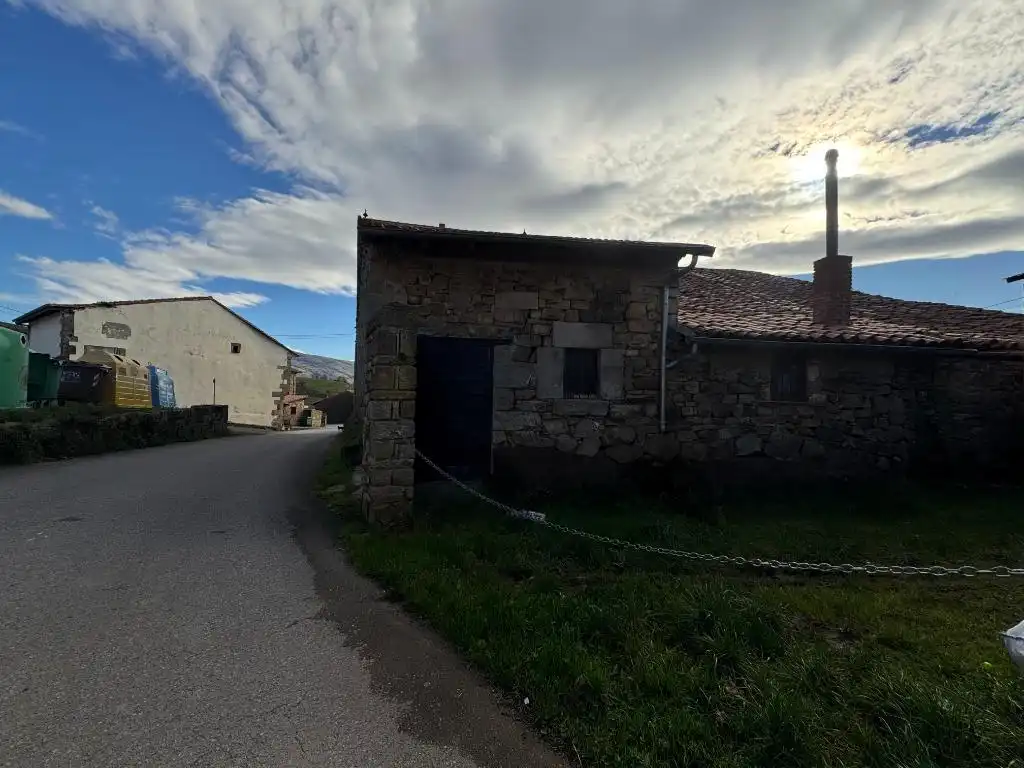 Vista exterior de Casa o chalet en venta en Arenas de Iguña con Calefacción, Jardín privado y Terraza