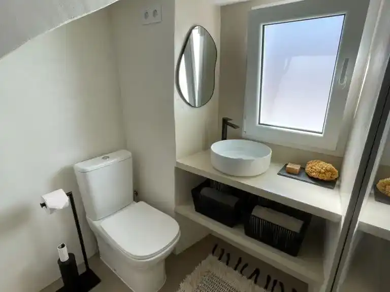 Bathroom of Flat for sale in Benamargosa  with Air Conditioner, Terrace and Furnished