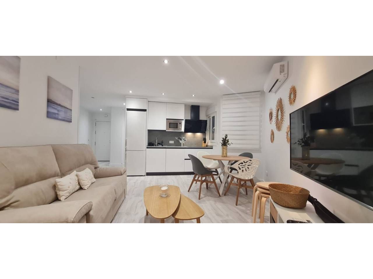 Living room of Flat to rent in  Huelva Capital  with Air Conditioner, Heating and Furnished