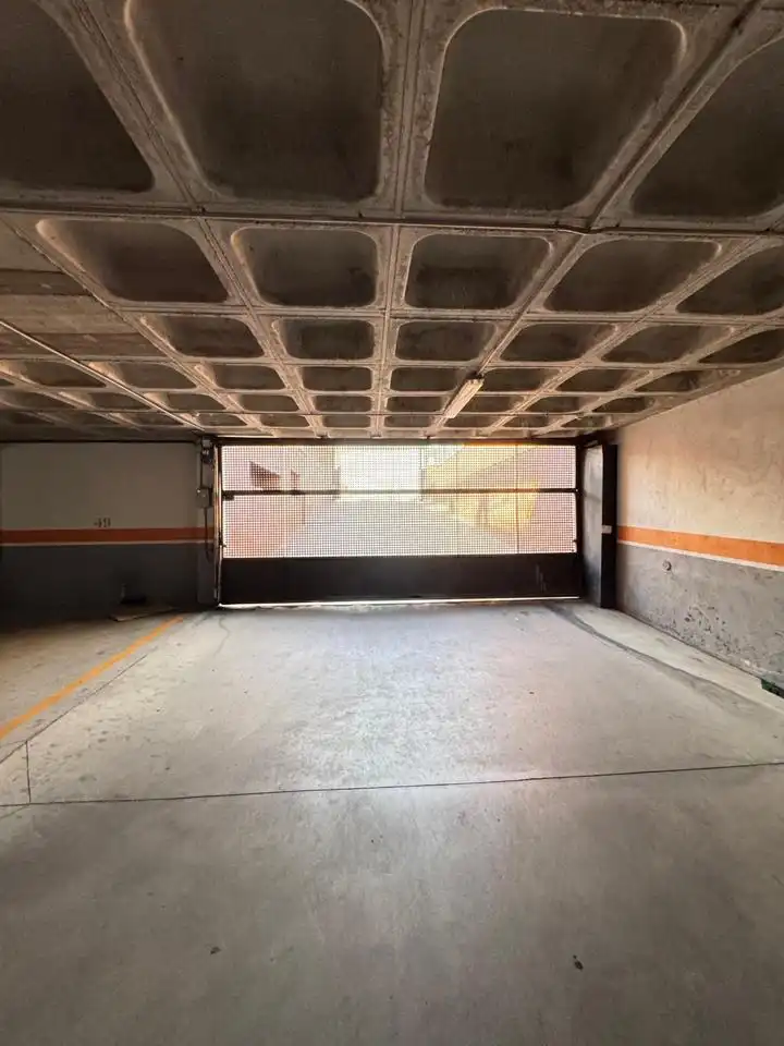 Garage zur Miete in Avenida Mercedes Gaibrois, Las Cañas
