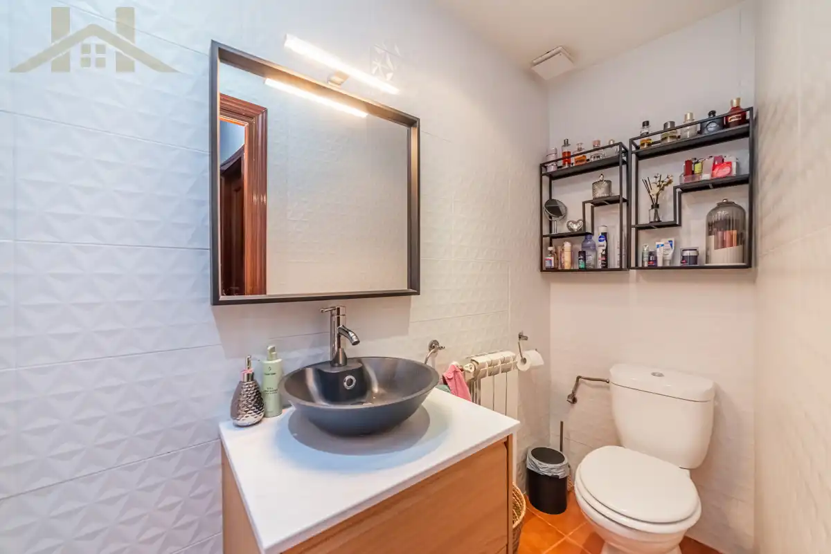 Baño de Piso en venta en Ciempozuelos con Aire acondicionado y Calefacción