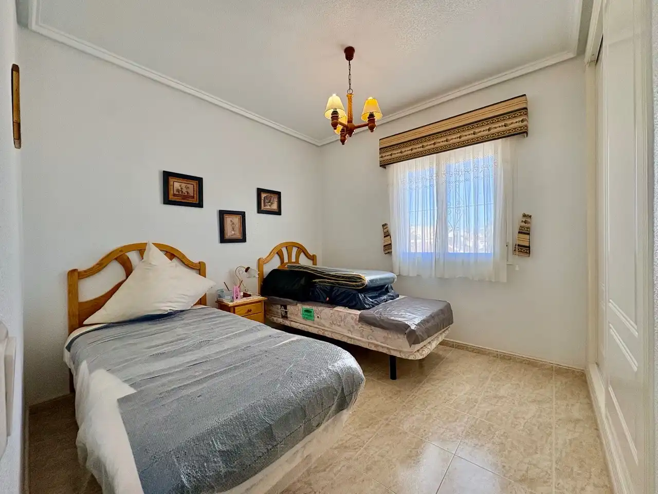 Habitación de Casa adosada en venta en Rojales con Terraza, Trastero y Piscina