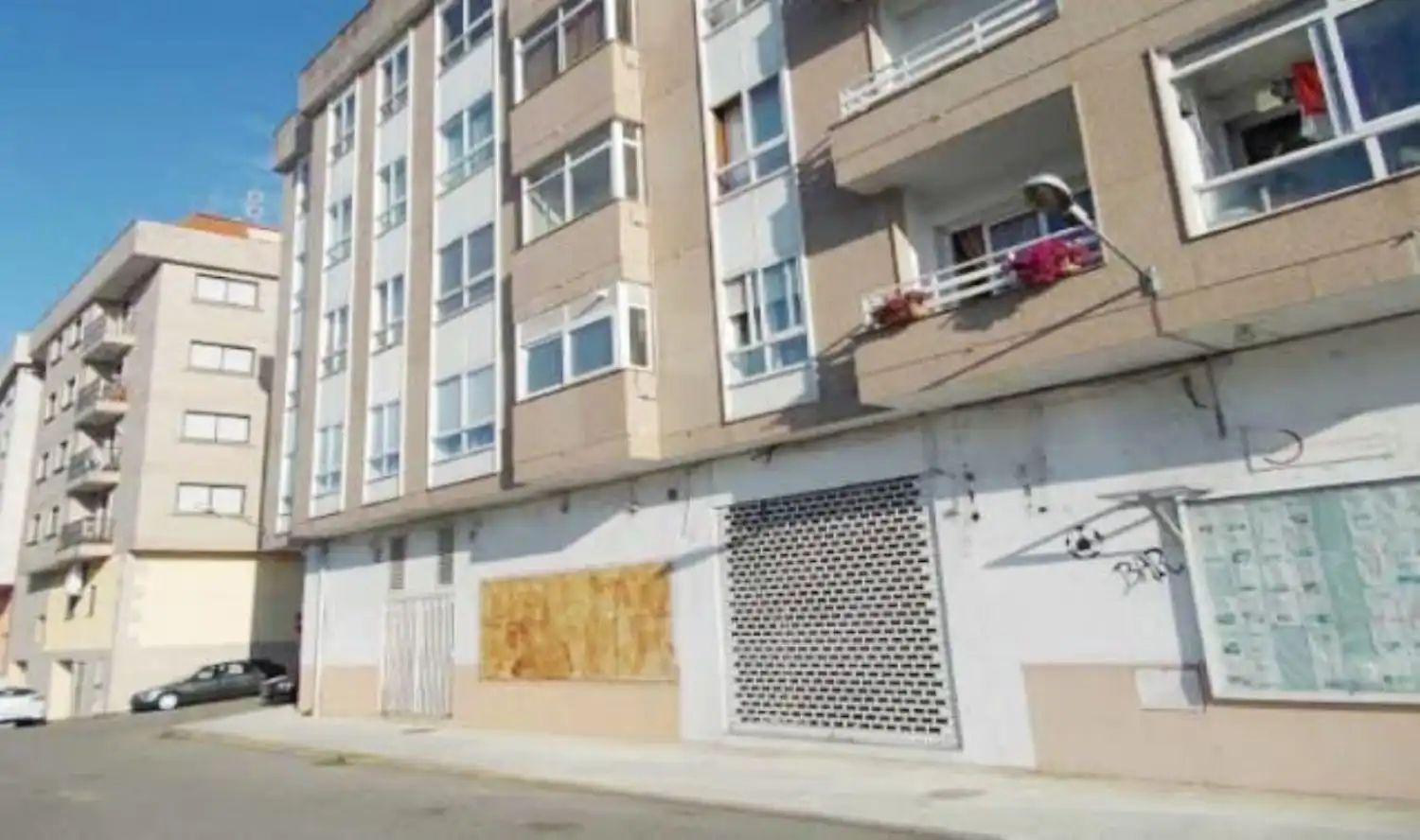 Local comercial en venda a Ponteareas