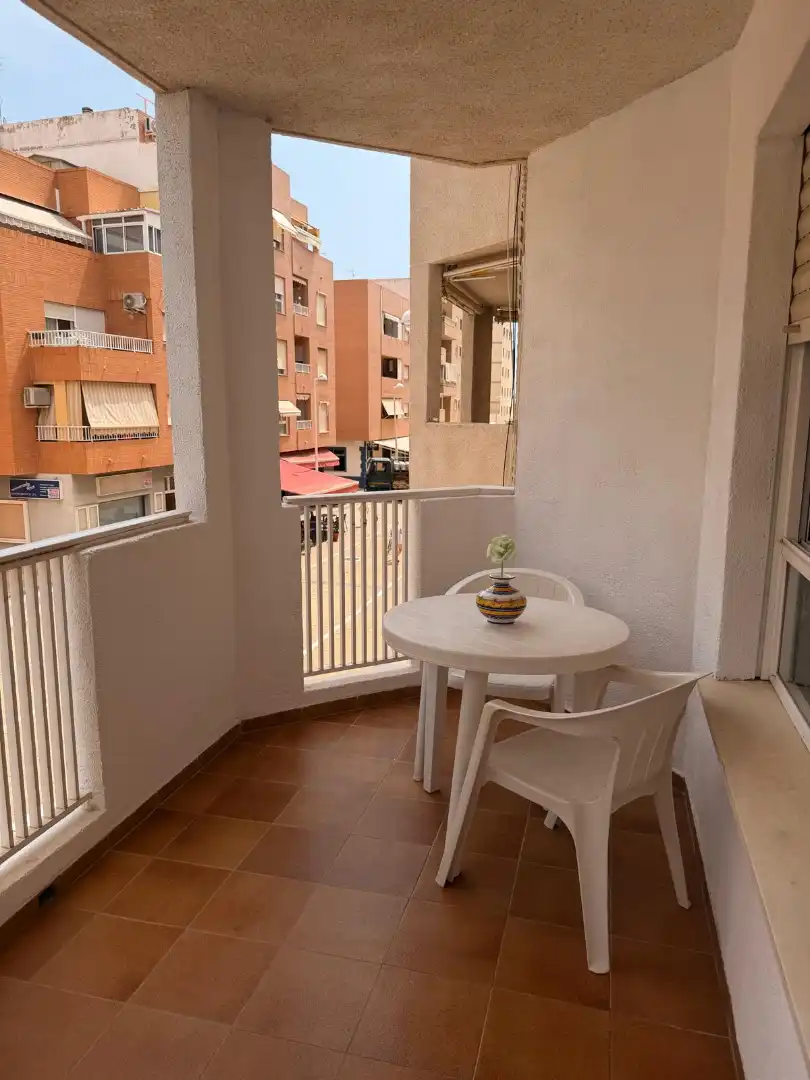 Terraza de Apartamento de alquiler en Sagunto / Sagunt con Amueblado, Horno y Lavadora